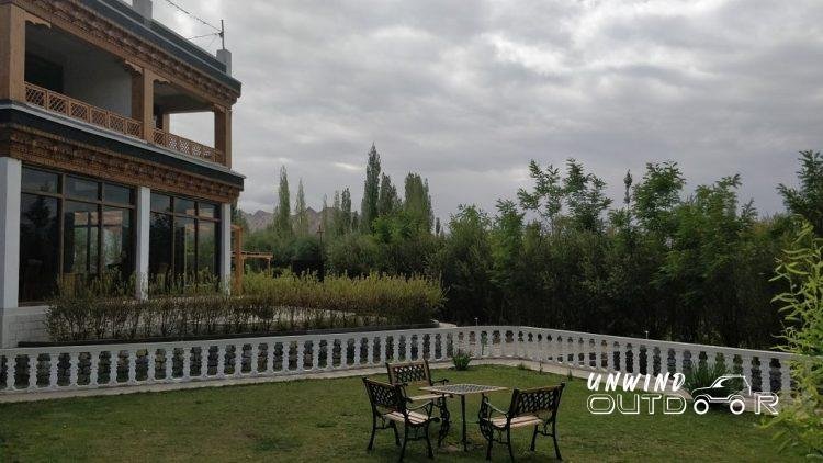 superior hotels in Leh