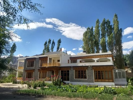 superior hotels in Leh