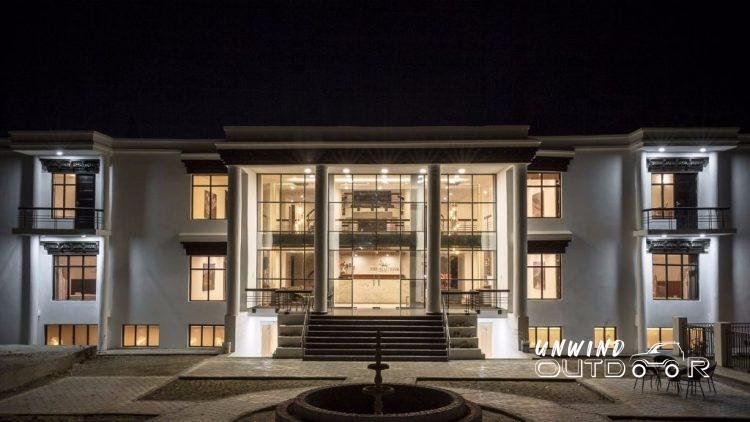 superior hotels in Leh